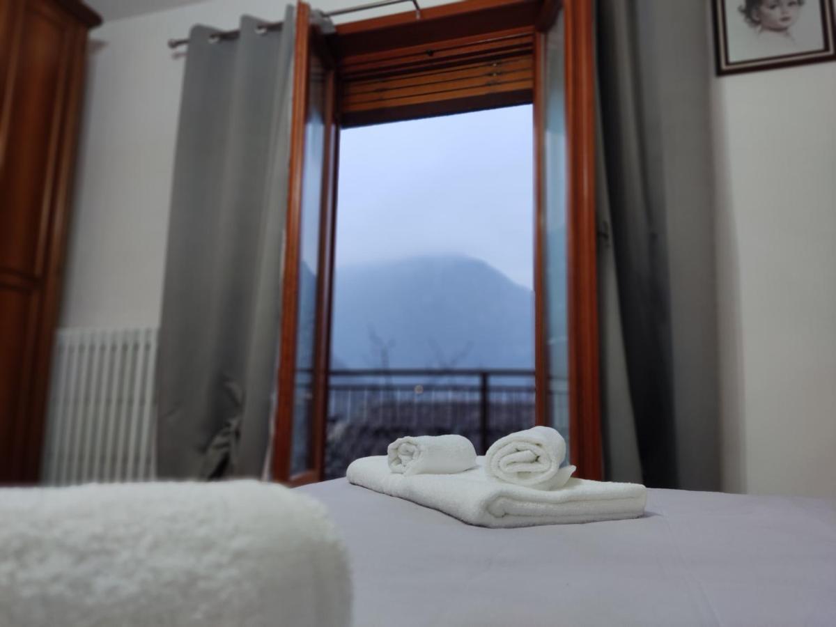 Casa Vacanza Il Corbetto Di Michela & Matteo Locana Kültér fotó